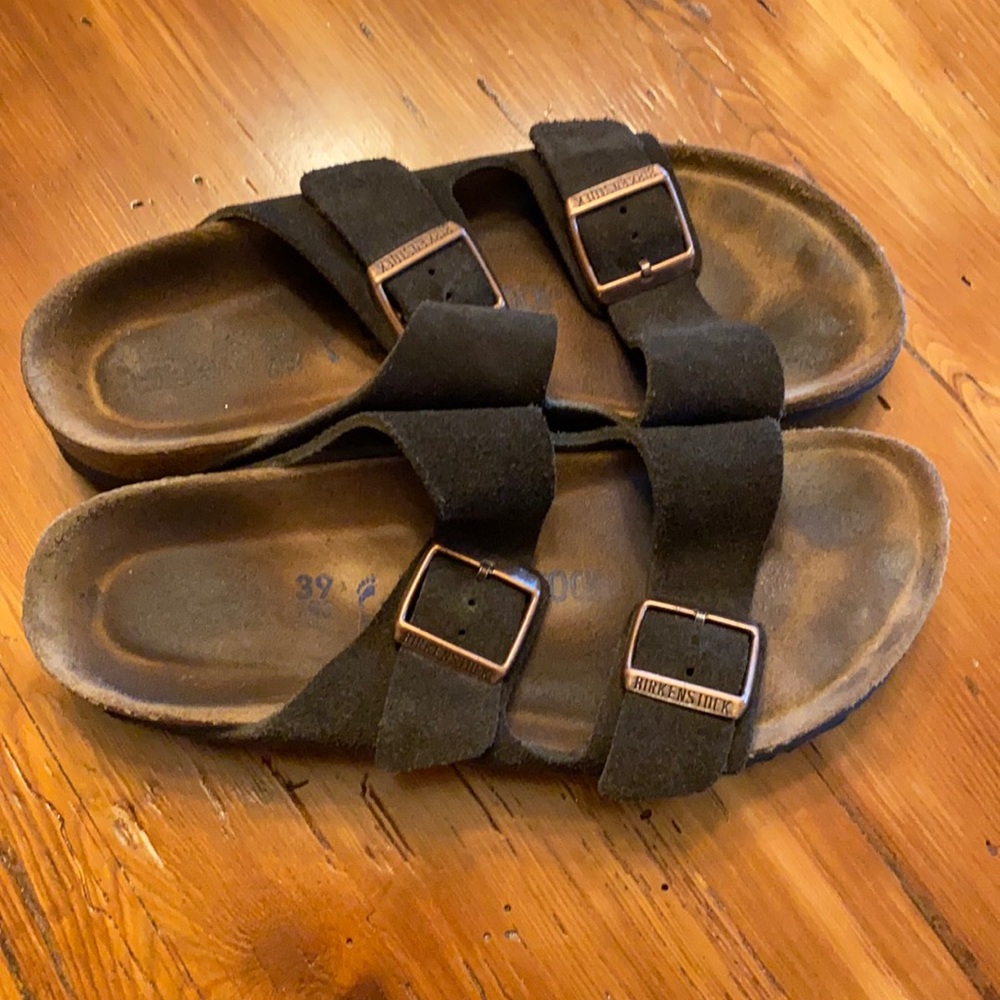 Birkenstock EUC! 8US/39EU. Narrow. Brown suede.